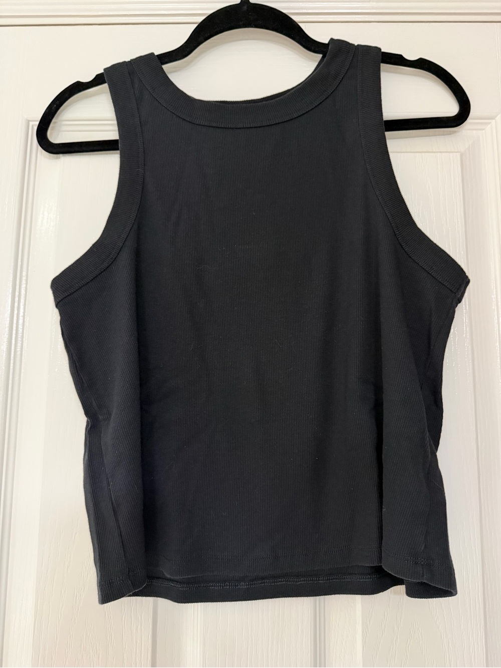 Old Navy Black Ribbed Crewneck Tank Top